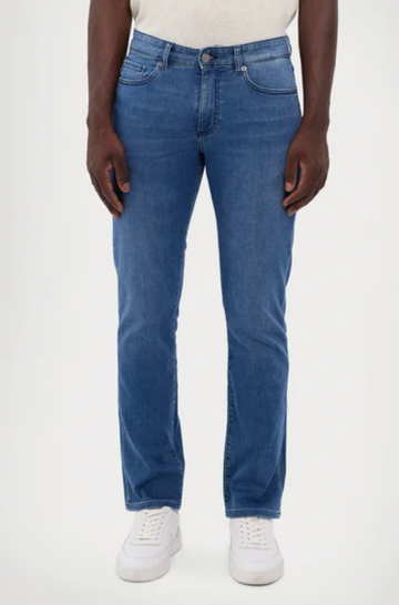 DL1961 Russell Slim Straight Jean