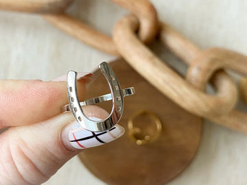 Agaveh Girl Horseshoe Ring